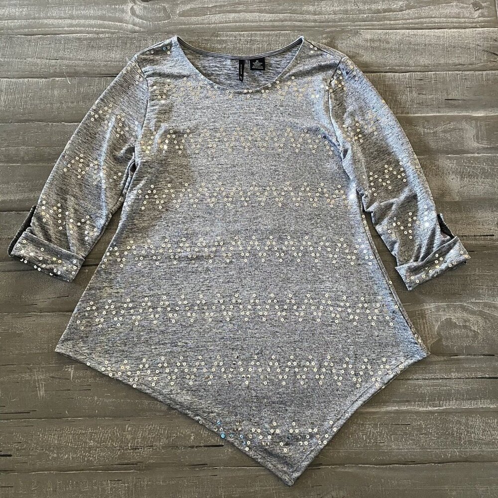 New Directions Top Women's Size Medium Grey Sequins Stretchy 3/4 Sleeve‎ Holiday